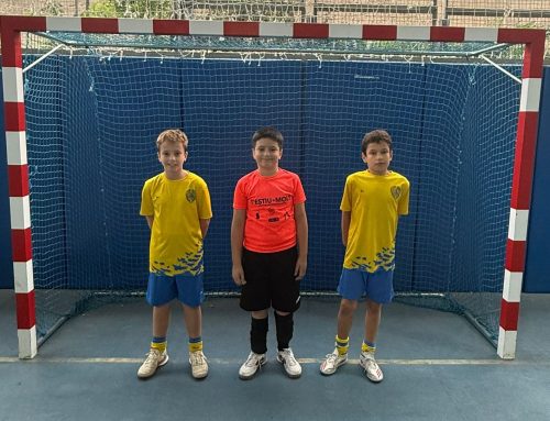 Tres futbolistes de l’Arrels participen als Campionats Comarcals de futbol sala